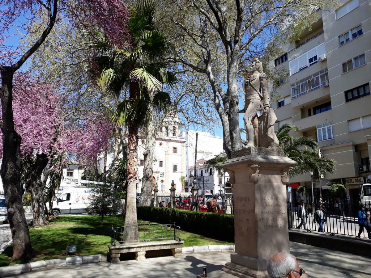 Puerta Alameda Suites Ρόντα Εξωτερικό φωτογραφία